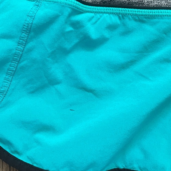 Lululemon Run: Speed Short *4-way Stretch Blue Tropics size 8 - Picture 10 of 10